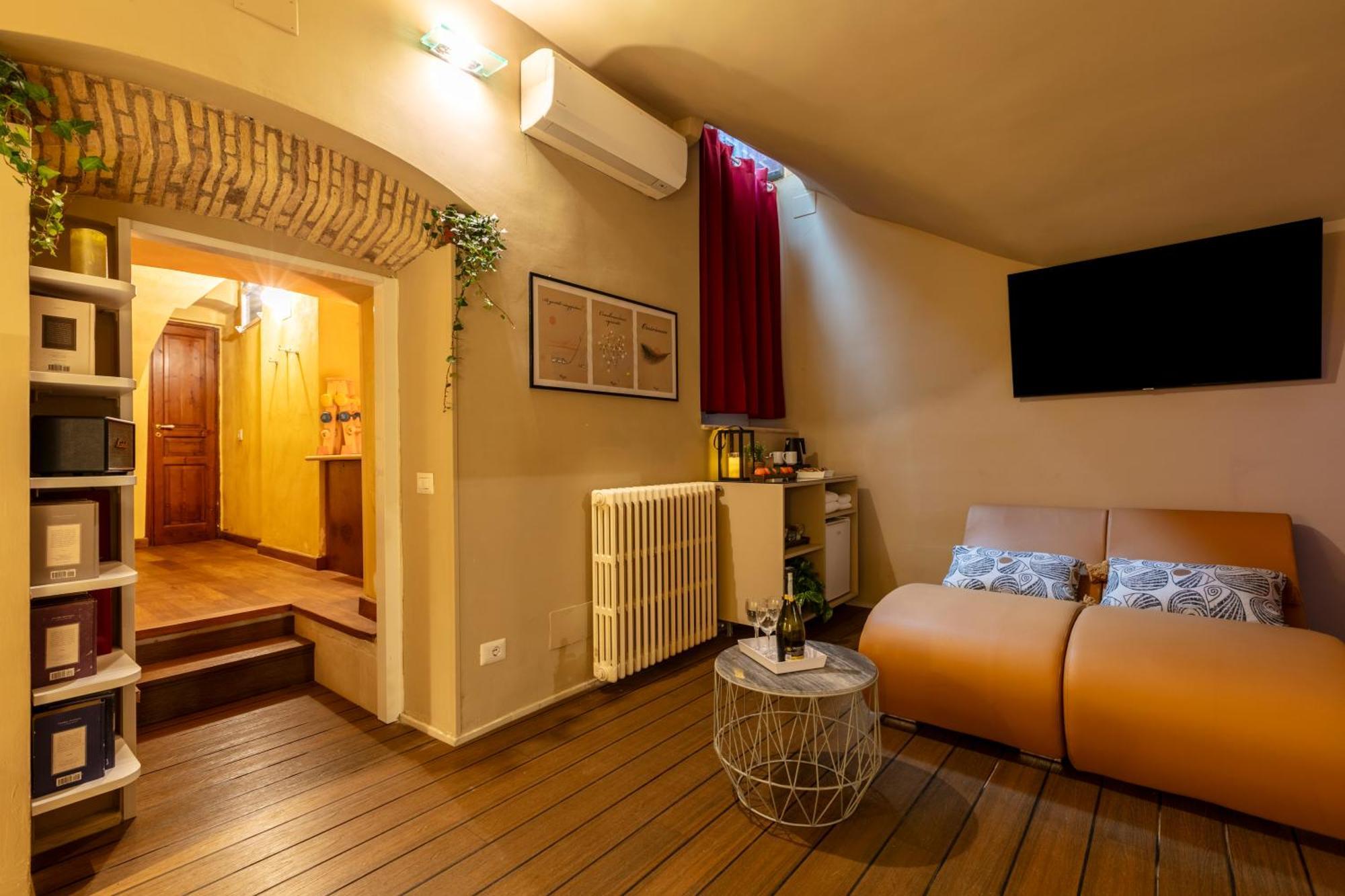 Romac Coronari With Gym, Sauna And Garden المظهر الخارجي الصورة
